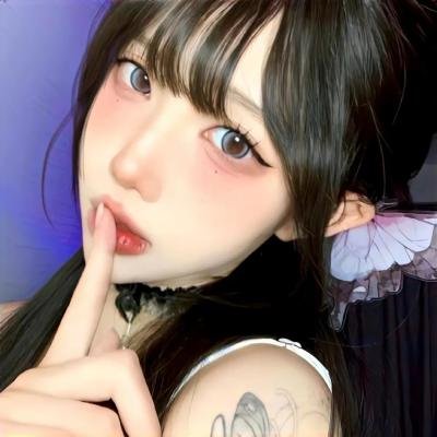 早餐时女歌迷快闪